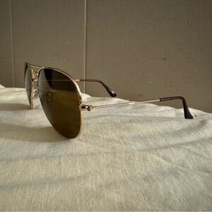 Ray-Ban Gold Aviator Sunglasses